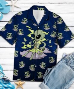 Funny Alien Tropical Hawaiian Shirt .