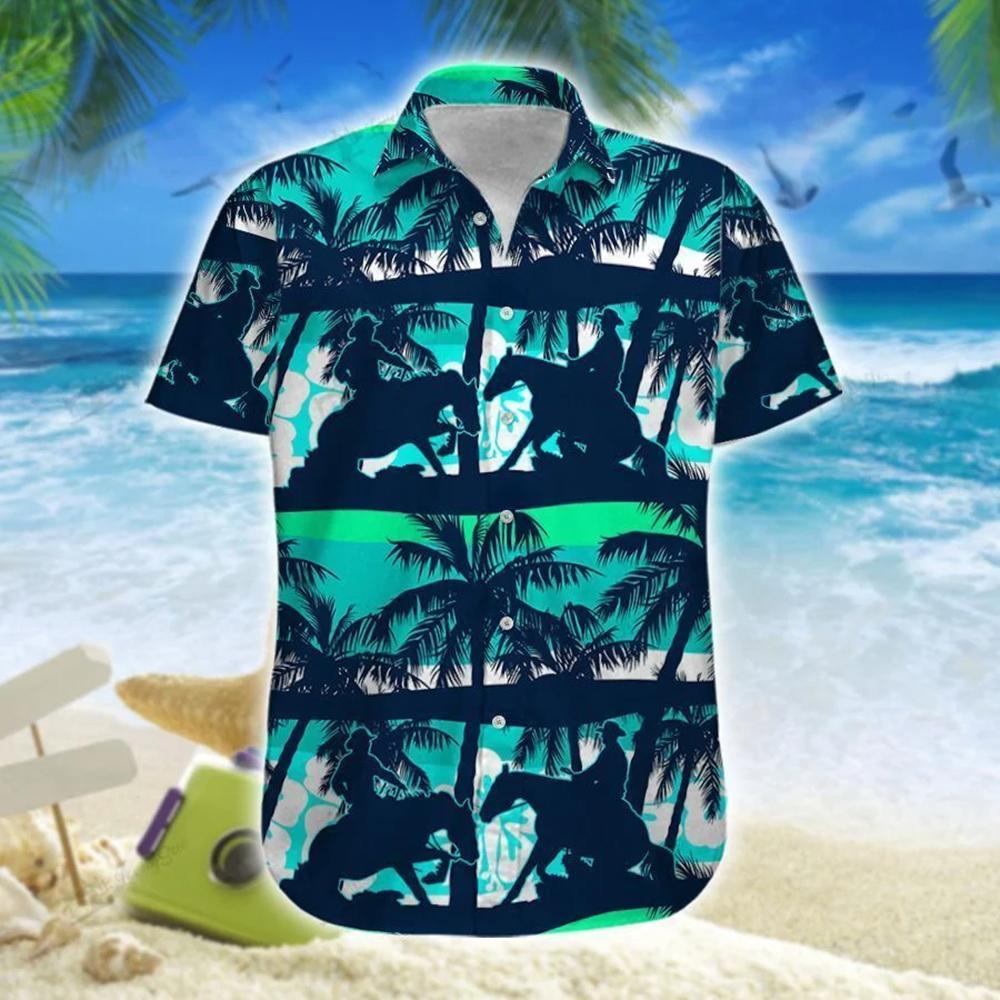 reining_horse_on_beach_blue_green_hawaiian_shirt_8517.jpg