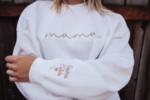 Mama Embroidered sweatshirt custom mama shirt with kids, Personalized Sweatshirt, Mother's Day Gift, Embroidered, Women 124