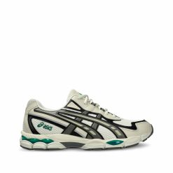 ASICS Gel-NYC Pale Oak Truffle Grey Sneakers 1203A542-200