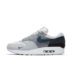 Nike Air Max 1 London CV1639-001 Corduroy & Suede City Series Sneakers with Valerian Blue Thames Detail